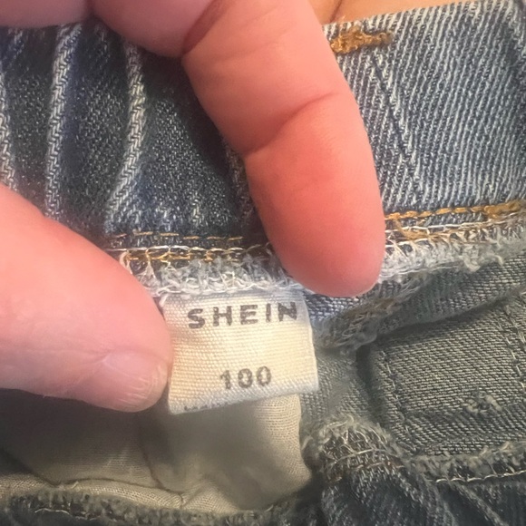 Toddler Girl 4T Denim Shorts Bundle Casual Elastic Waist - Picture 5 of 5